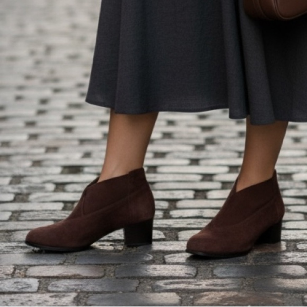 L’amourDesPieds - Pirisa Slip on Booties - Size 9